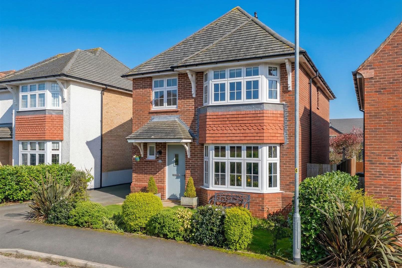 4 bed property in Thetford Drive, Leyland
